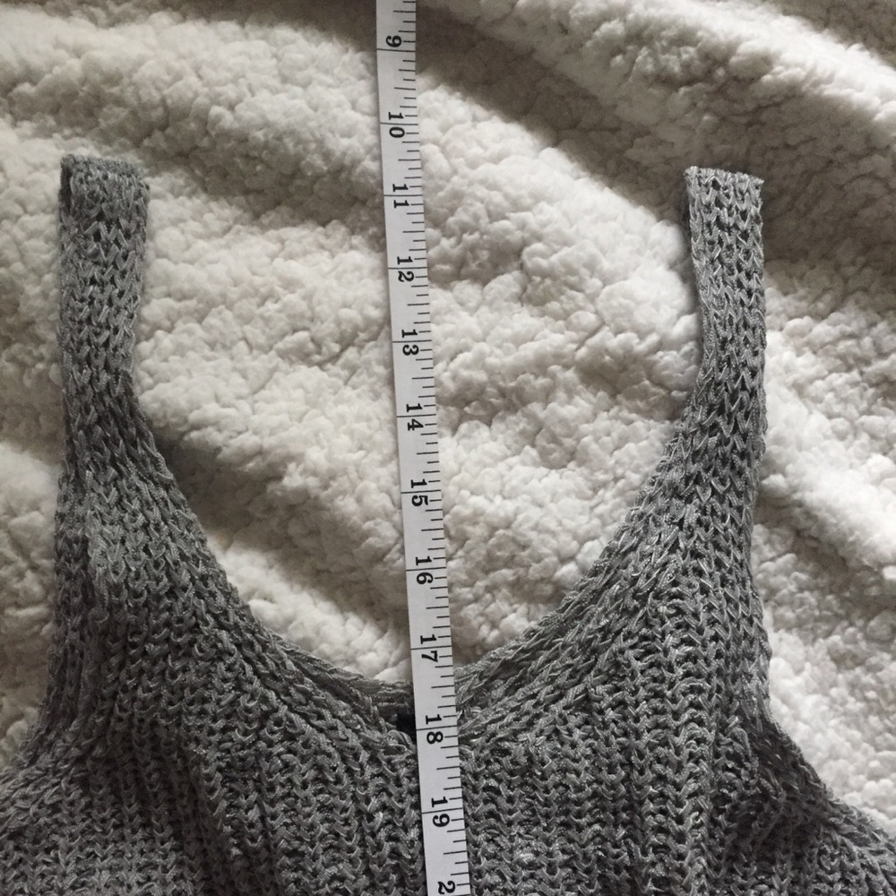 Gray knit tank - Picture 6 of 7